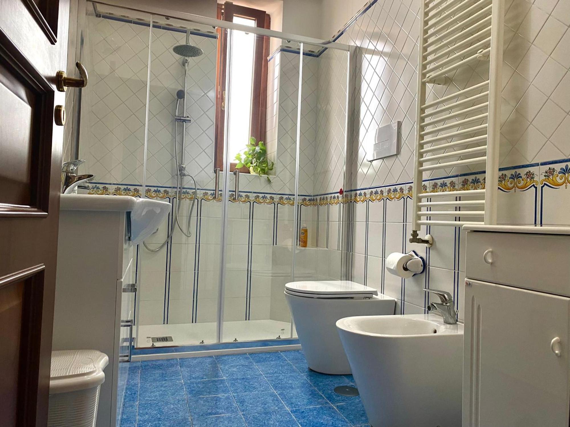 A Casa Di Don Peppino Διαμέρισμα Σαλέρνο Εξωτερικό φωτογραφία